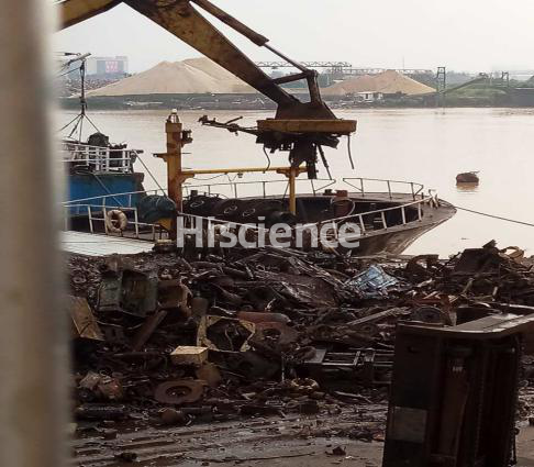 Excavator electromagnet